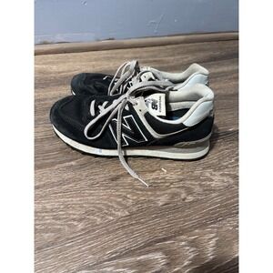 New Balance 574 Classic Mens 8 Black White Suede Sneakers ML574EVB